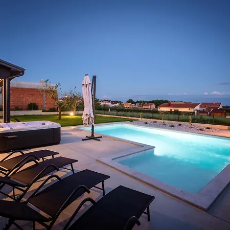 Jasminka Villa *