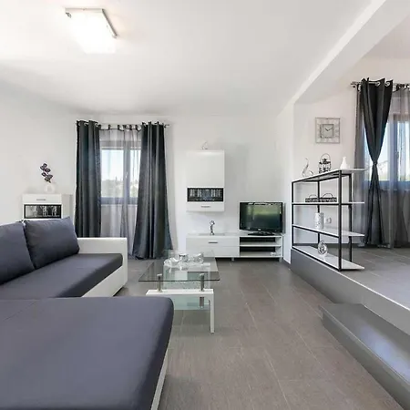 Luna Sol بيت للعطل Kaštelir